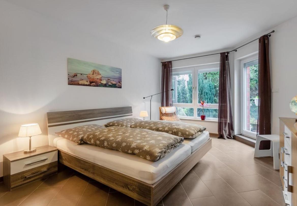 Modernes Apartment In Schoener Lage Düsseldorf Kültér fotó