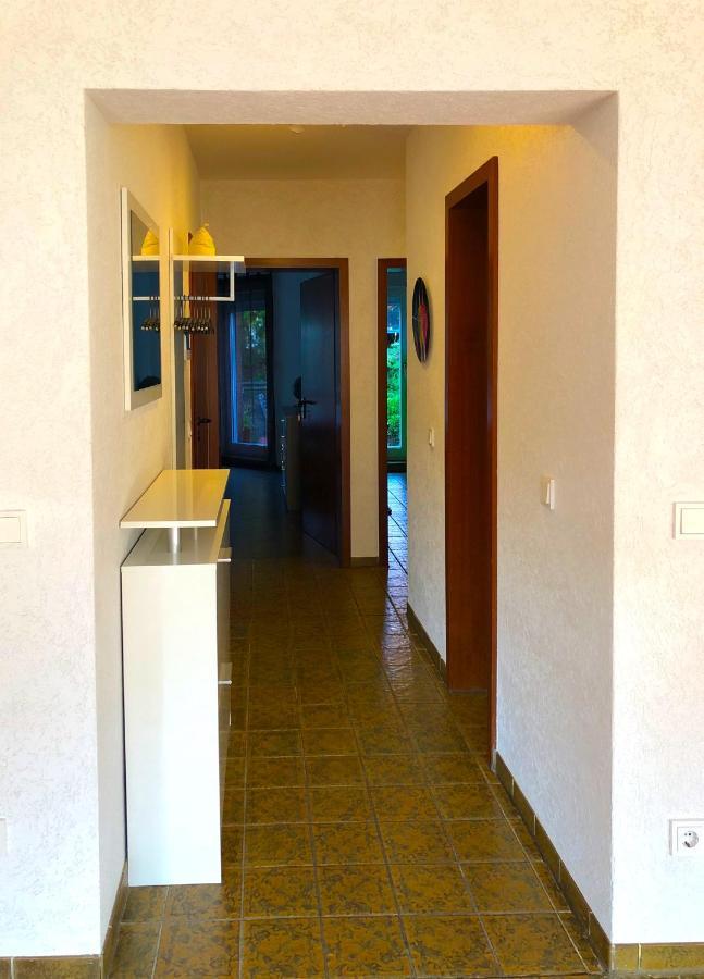 Modernes Apartment In Schoener Lage Düsseldorf Kültér fotó